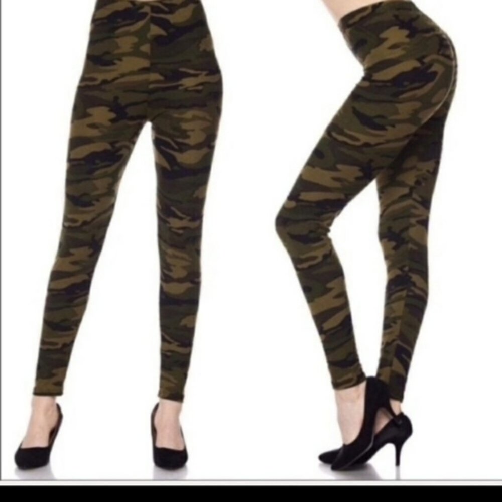 On the Go hosiery camo(955)